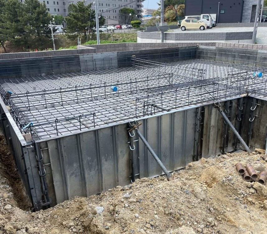 神戸市垂水区上高丸にて進行中の建設現場についてお知らせいたし