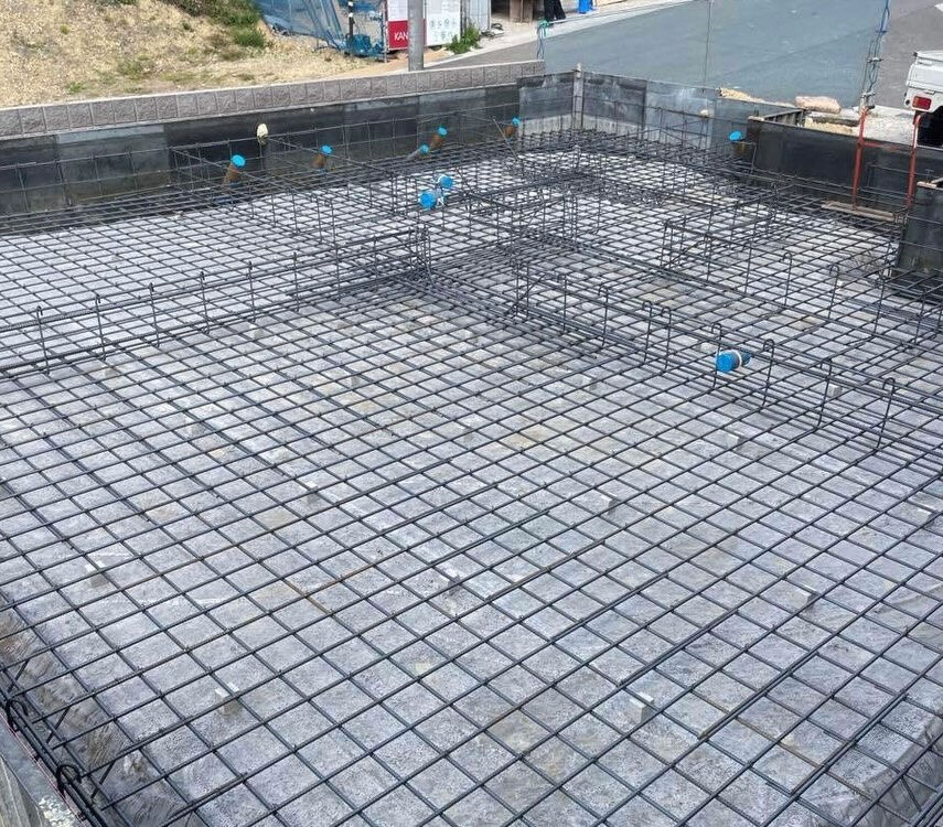 神戸市垂水区上高丸にて進行中の建設現場についてお知らせいたし