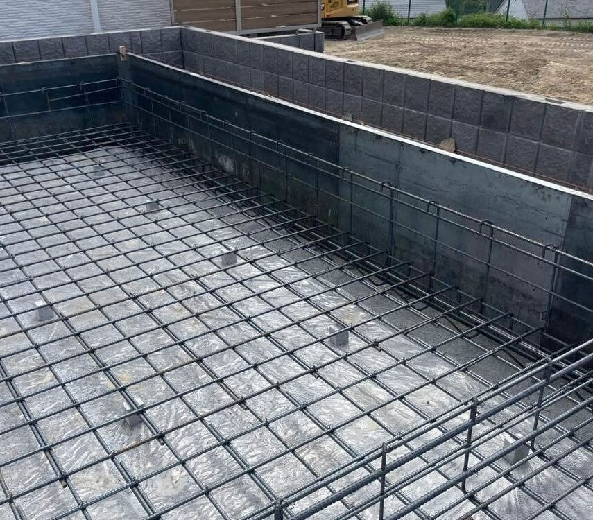 神戸市垂水区上高丸にて進行中の建設現場についてお知らせいたし