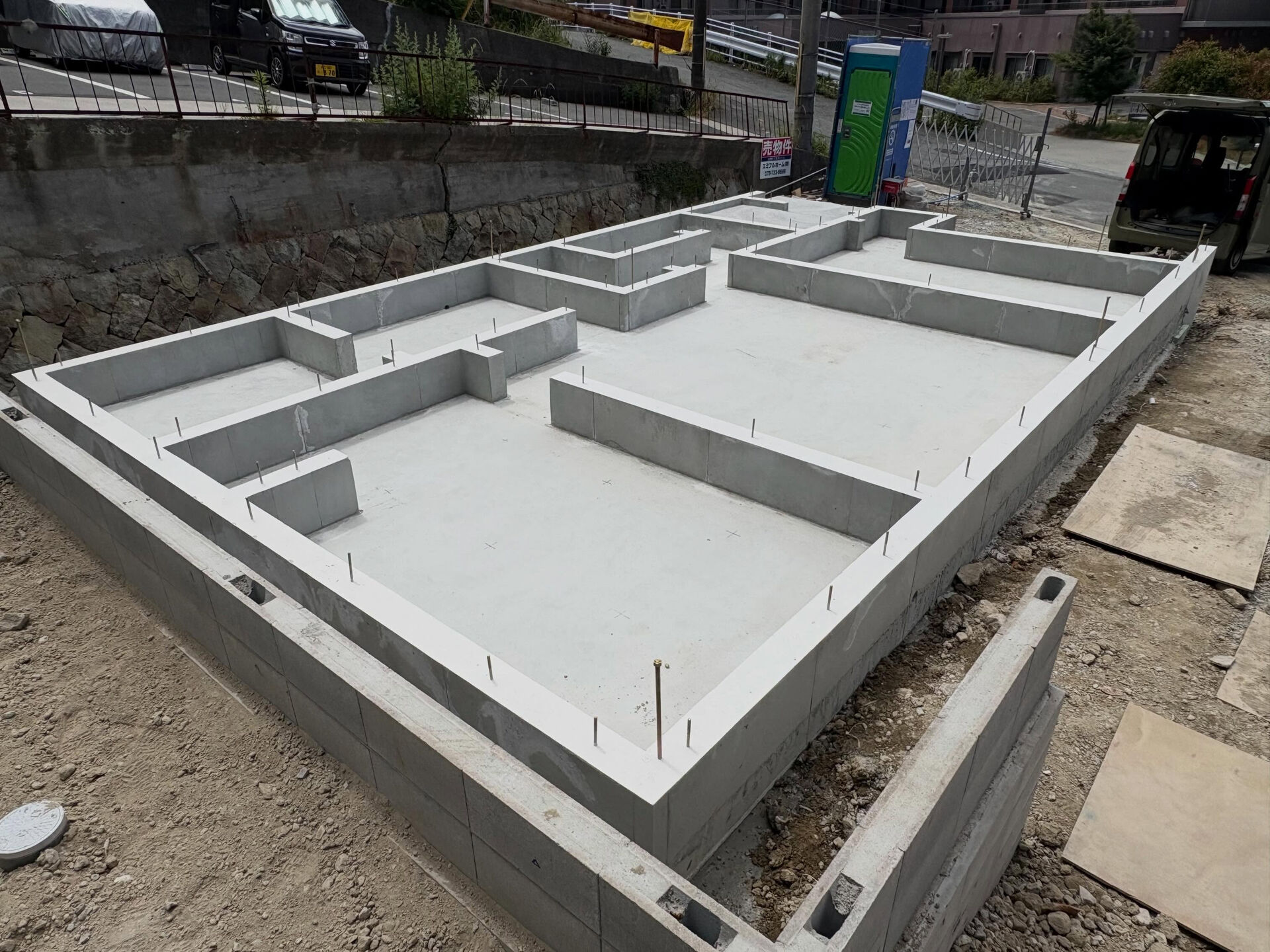 新しい基礎工事の進捗状況です