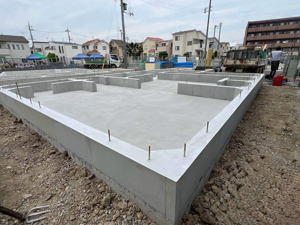 基礎工事が無事完了しました