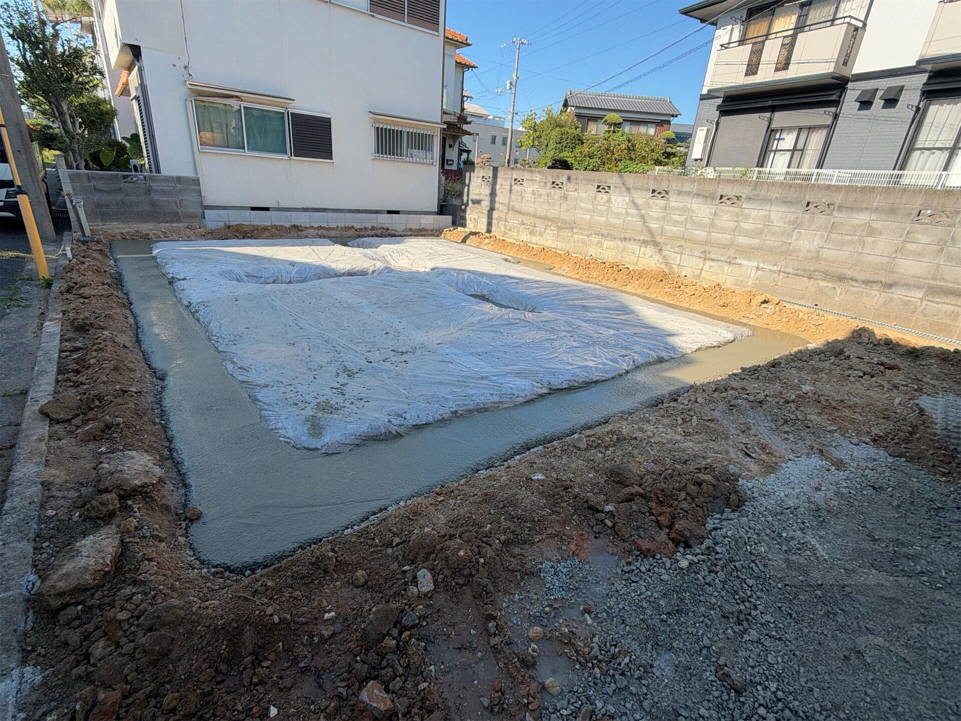 新しいプロジェクトが魚住町清水で始まりました