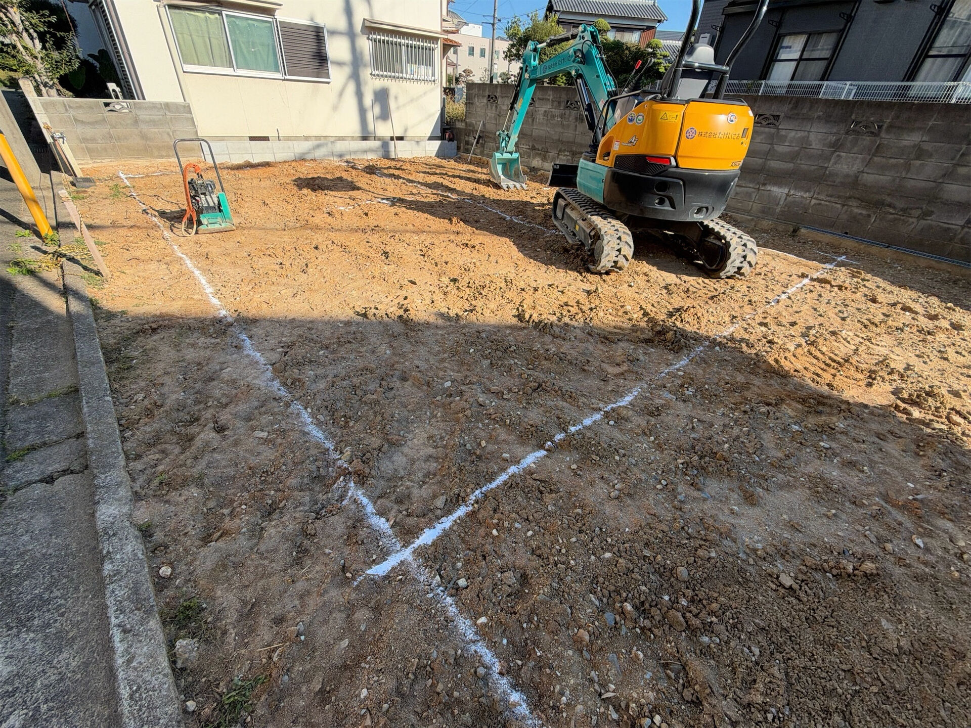 新しいプロジェクトが魚住町清水で始まりました