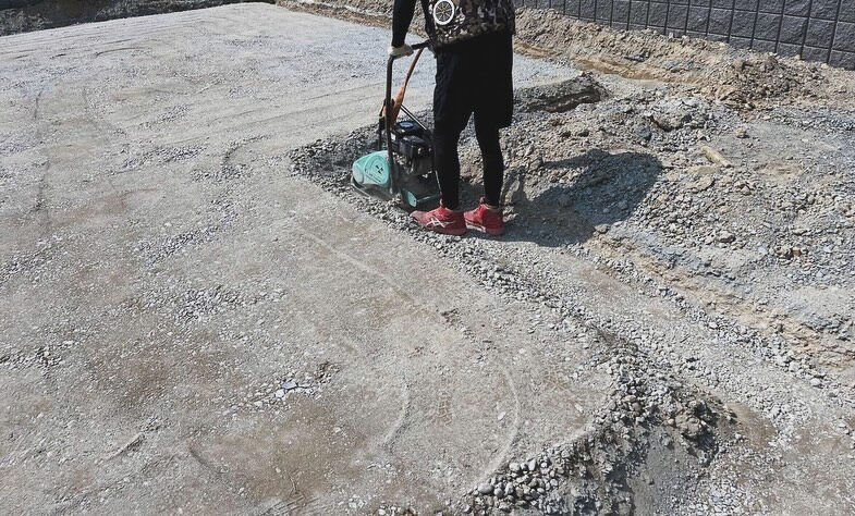 昨日、明石市西部の現場での工事が始まりました
