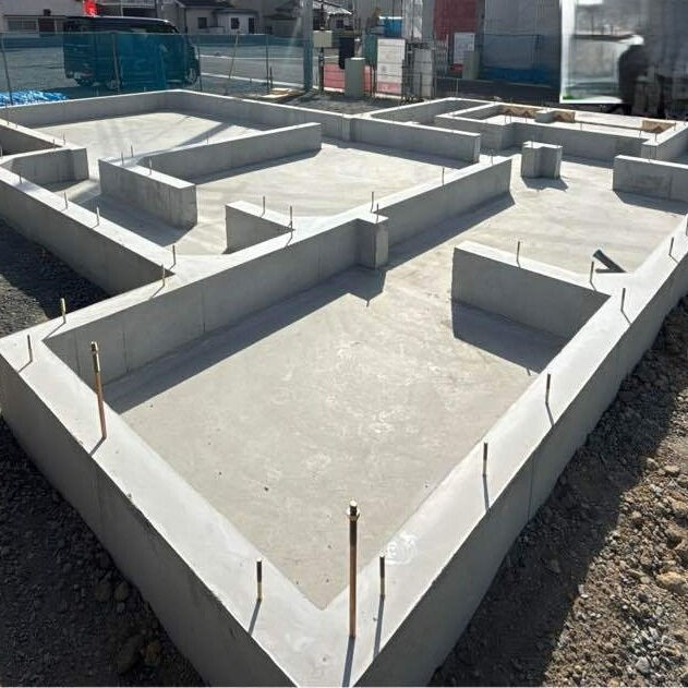 明石市に建設中の大型団地の1棟目が着実に進行しています