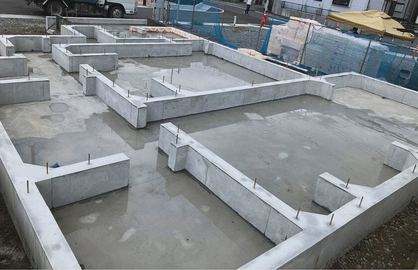 明石市に位置する大型団地の基礎の建設がこの度、二棟無事に完成