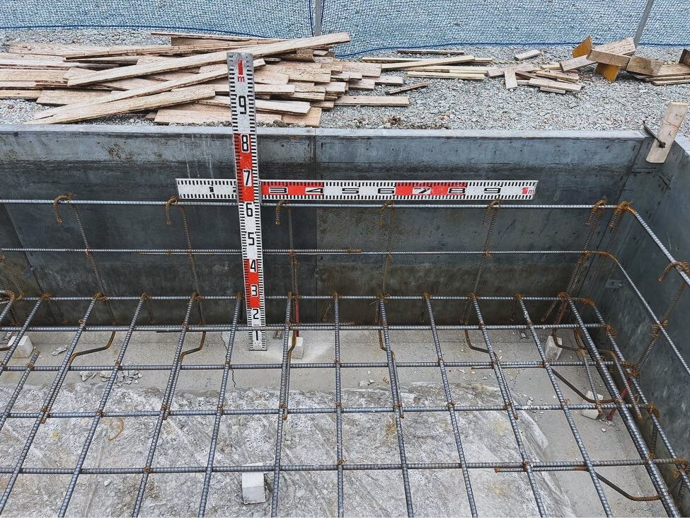 加古川市平岡町の建設現場では、外部の配筋検査が無事に適合しま