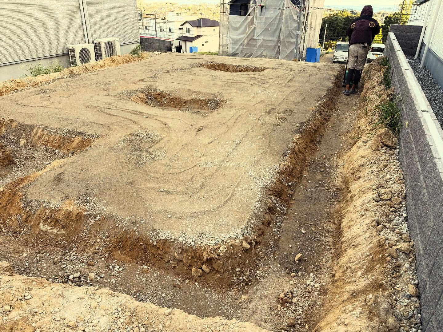神戸市垂水区の現場では、建設プロジェクトが順調に進行中です