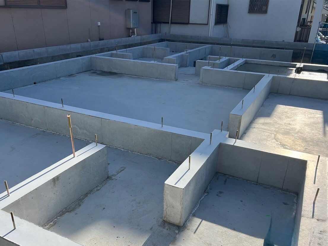 神戸市西区にて進行している住宅プロジェクトにおいて、基礎工事