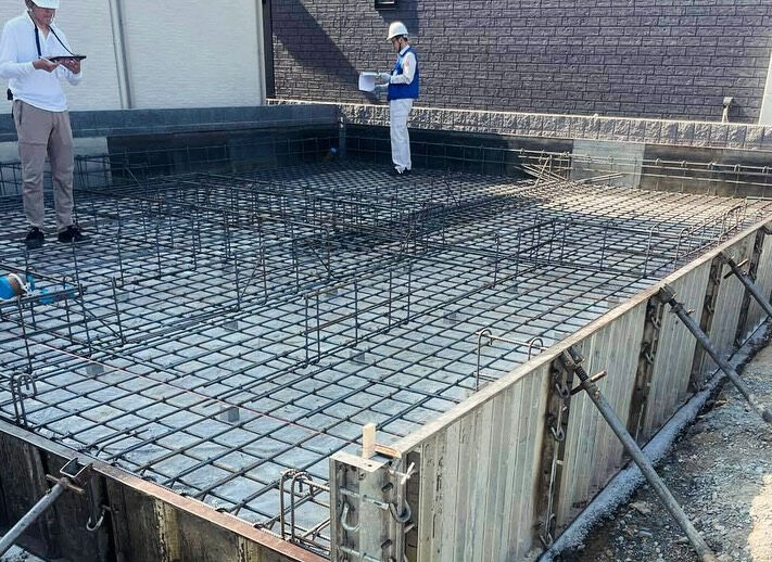 明石市大久保に位置する大型団地の建設現場では、建設工程の重要