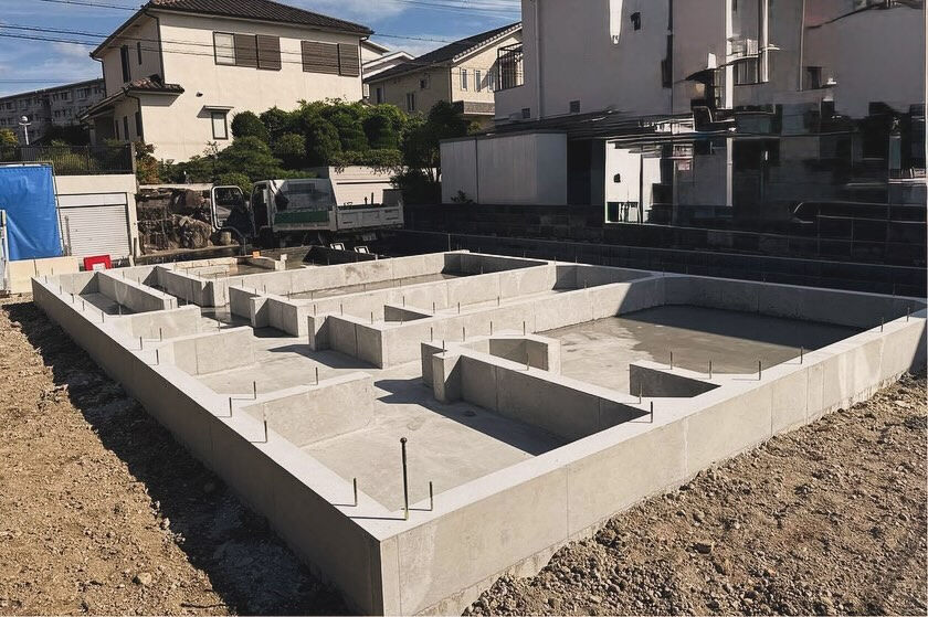 神戸市須磨区にて進行中の建築プロジェクトの基礎工事が無事完了