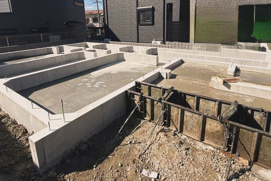 神戸市須磨区にて進行中の建築プロジェクトの基礎工事が無事完了