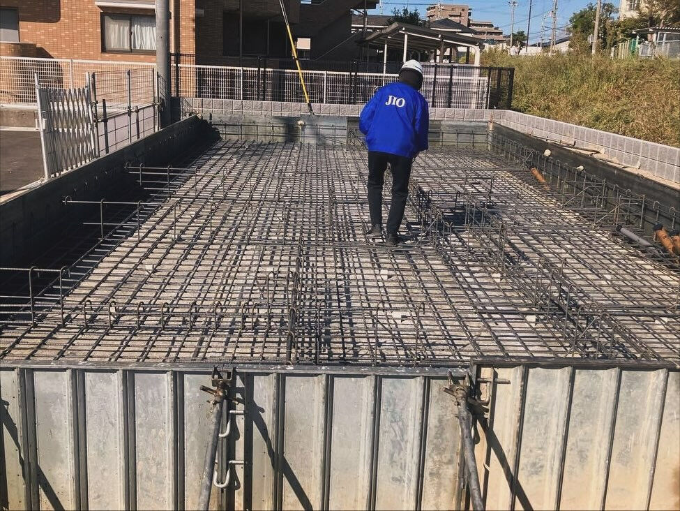 明石市に位置する大型団地において、2棟の建物の基礎部分に関す