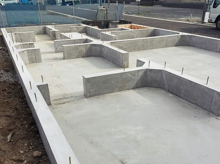 明石市の大型団地2棟現場における基礎工事が無事に完了し、素晴