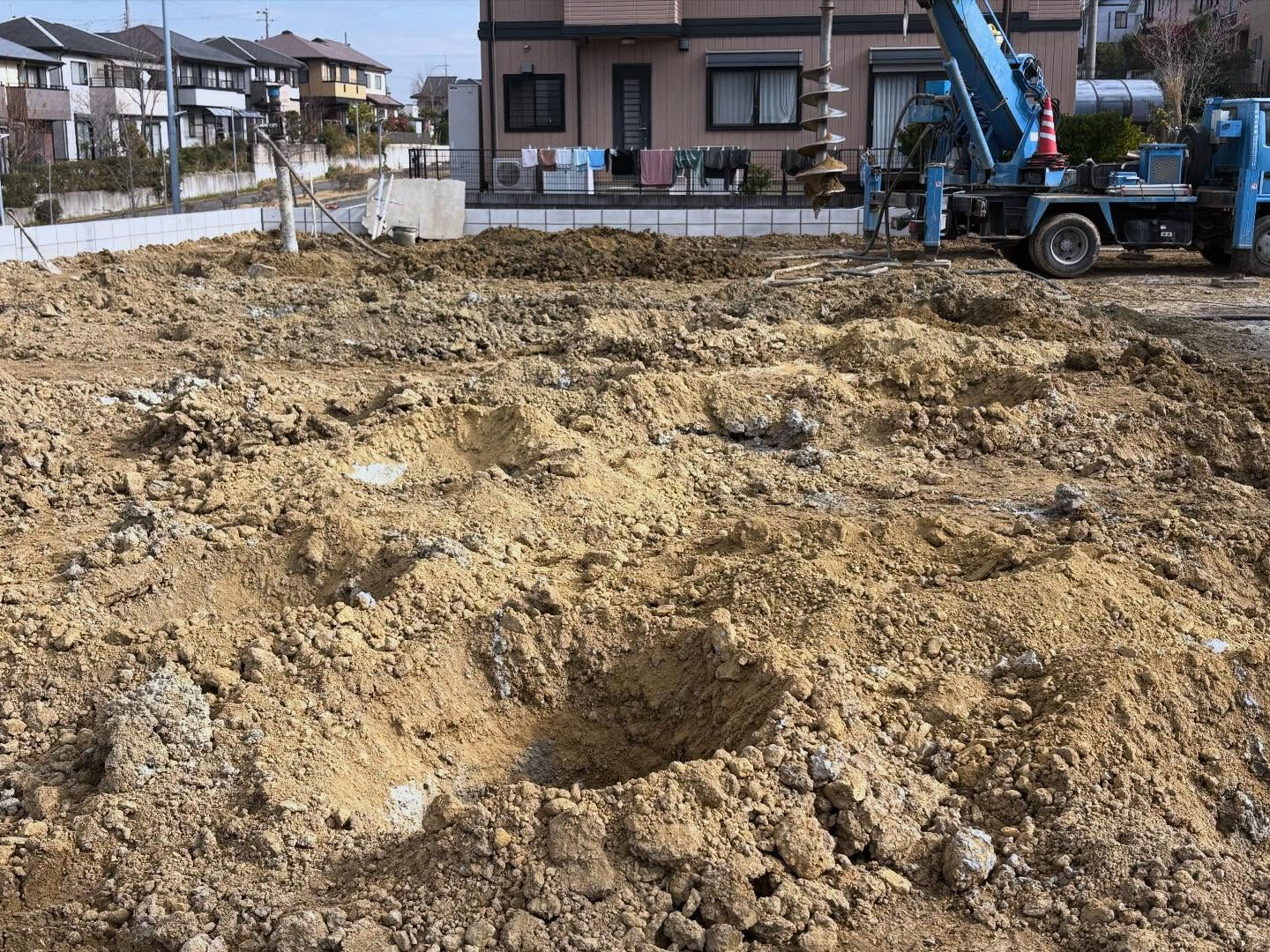 神戸市北区における現場では、現在地盤調査及び柱状改良工事が進