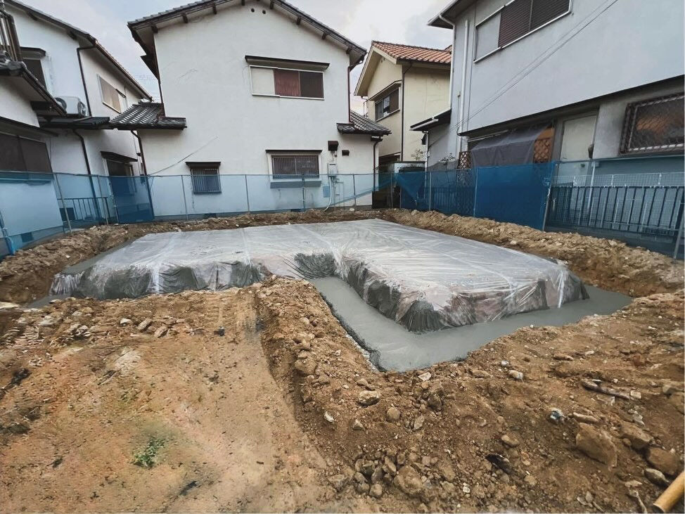 高砂市での基礎工事が順調に進んでおり、掘削作業が無事に完了し