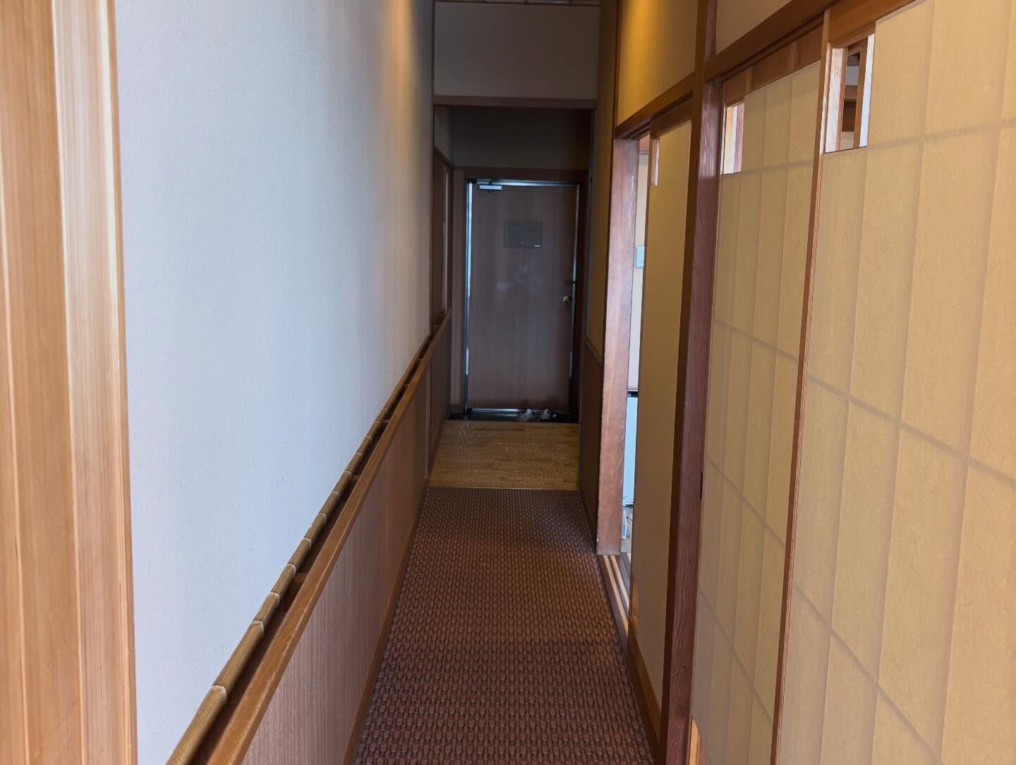 私たちは年末の忘年会を兼ねて、ゴルフを楽しむため徳島県を訪れ