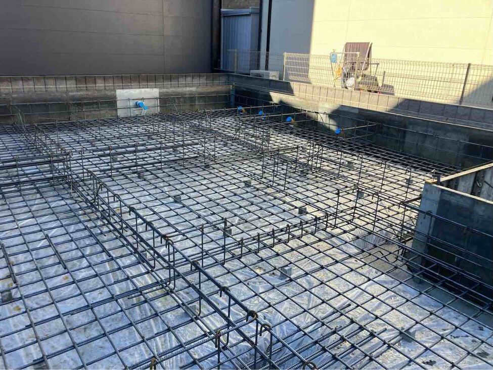 兵庫県明石市大久保にある建設現場において、基礎工事が着実に進