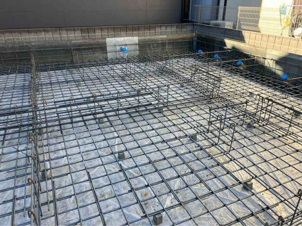 兵庫県明石市大久保にある建設現場において、基礎工事が着実に進