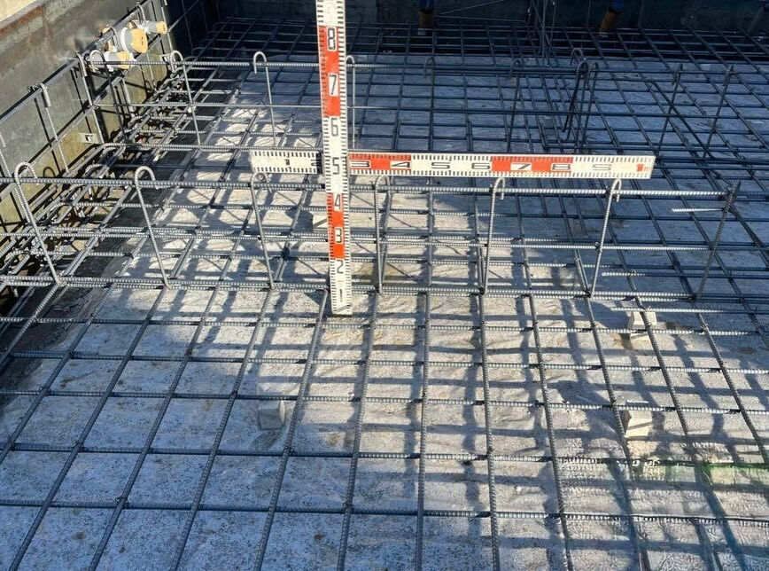 明石市魚住町の建設現場では、基礎工事が順調に進んでいます
