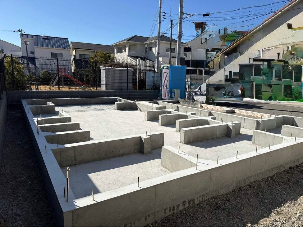 西明石駅近くの現場では、基礎工事が無事に終了しました