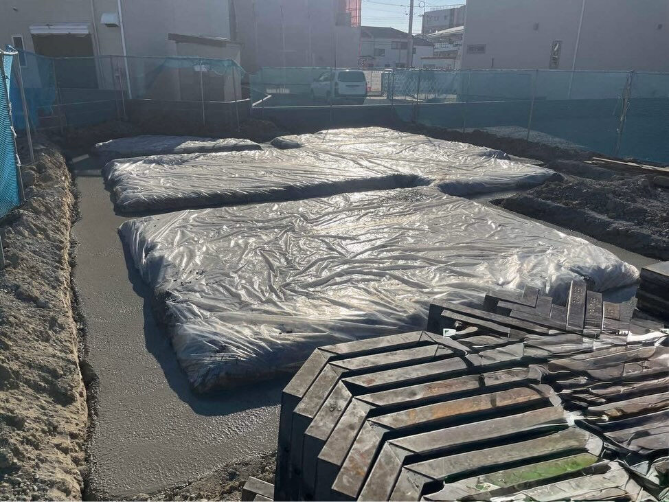 明石市江井島にて、新たな基礎工事が開始されました