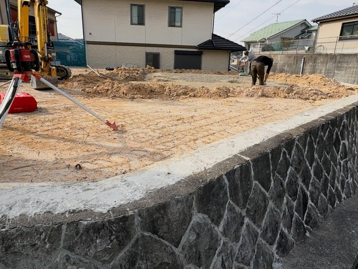 今日は2か所の現場で基礎工事が始まりました