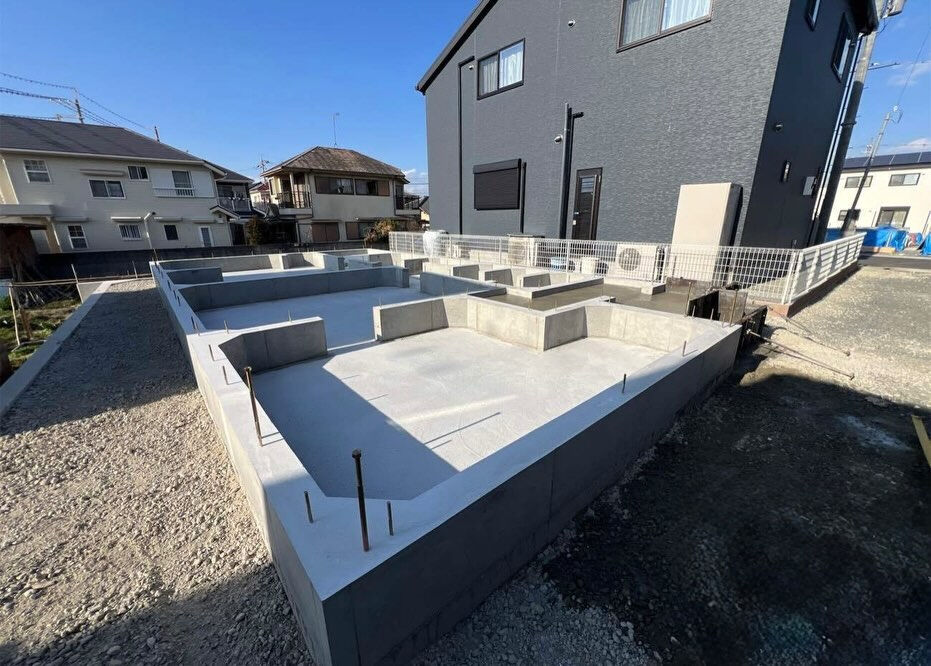 加古川市土山に位置する団地プロジェクトでは、建設が着々と進ん