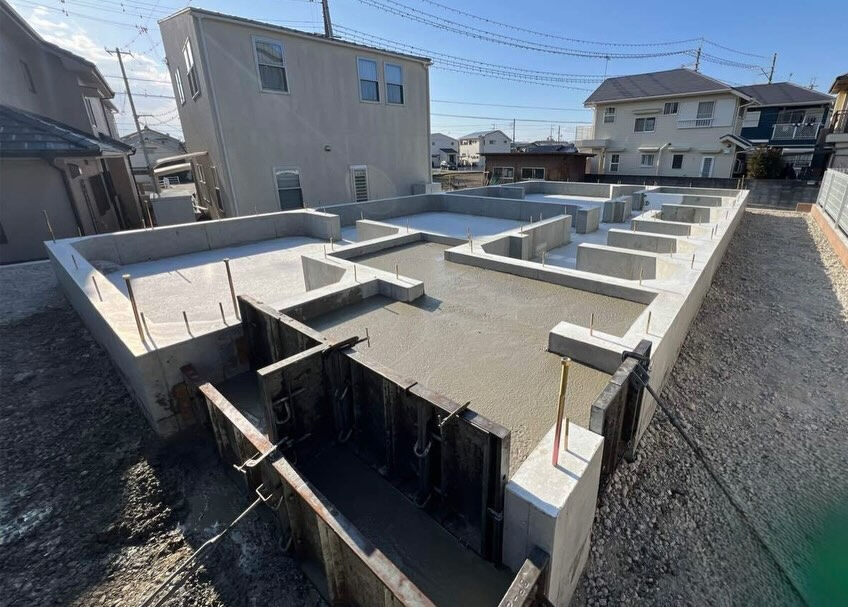 加古川市土山に位置する団地プロジェクトでは、建設が着々と進ん