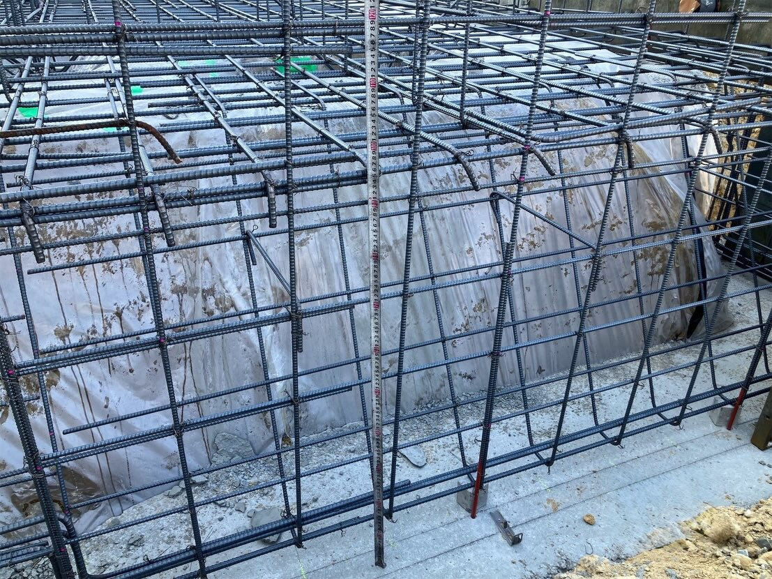 神戸市垂水区本多聞にある2棟の建設現場では、建物の設計と施工