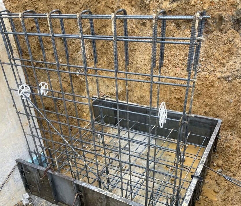 神戸市垂水区青山台の建設現場において、各工程が順調に進んでお