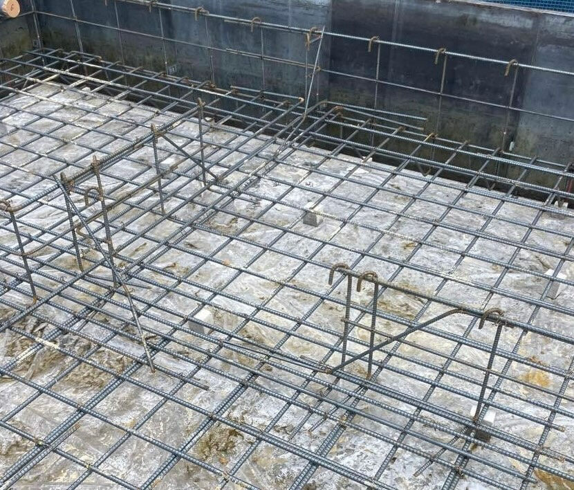 神戸市垂水区青山台の建設現場において、各工程が順調に進んでお