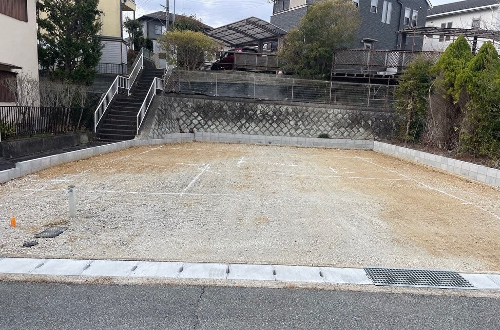 三木市自由が丘本町にて、新たに新築住宅の基礎工事が着工しまし